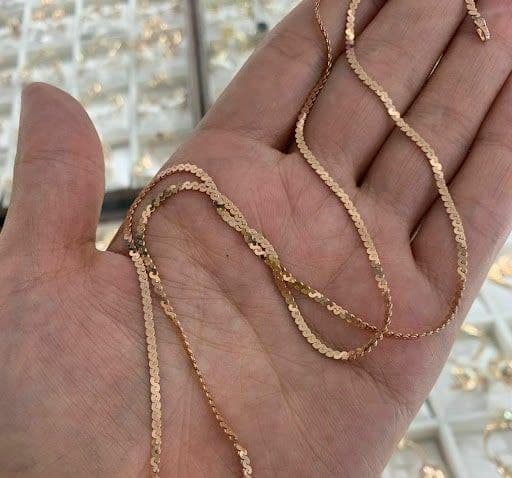 Namanganlik fuqaro G‘ijduvonda 10 mln so‘mlik tilla zanjirni o‘g‘irlab ketdi