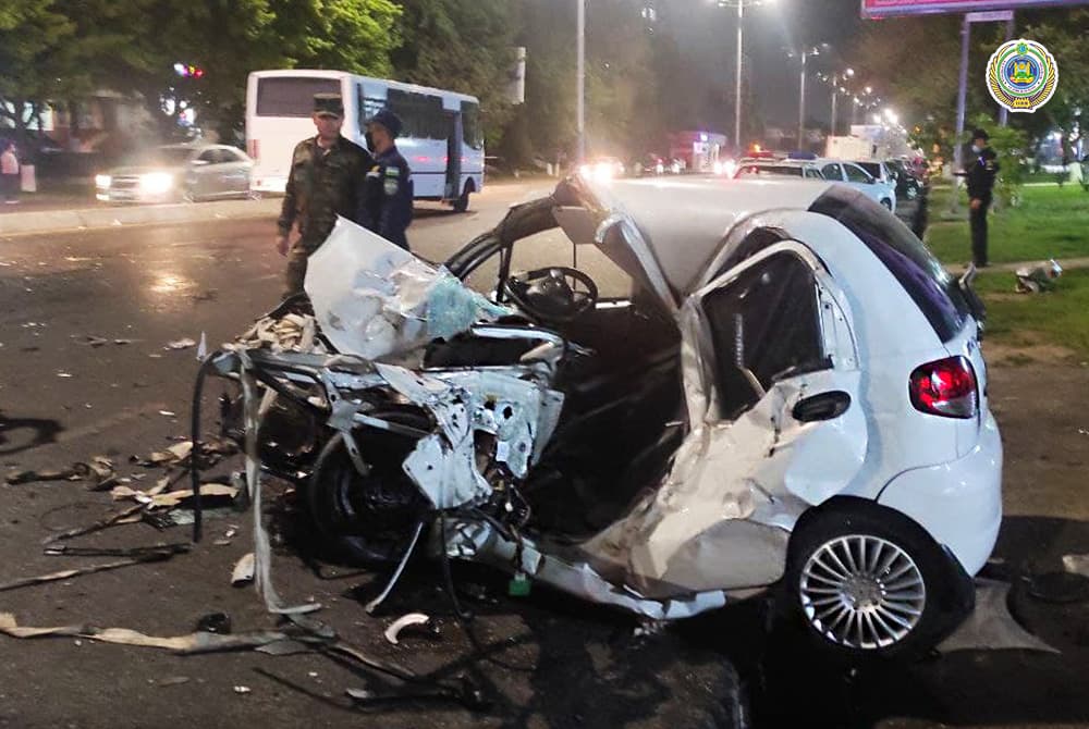 Два человека погибли в ДТП в Ташкенте