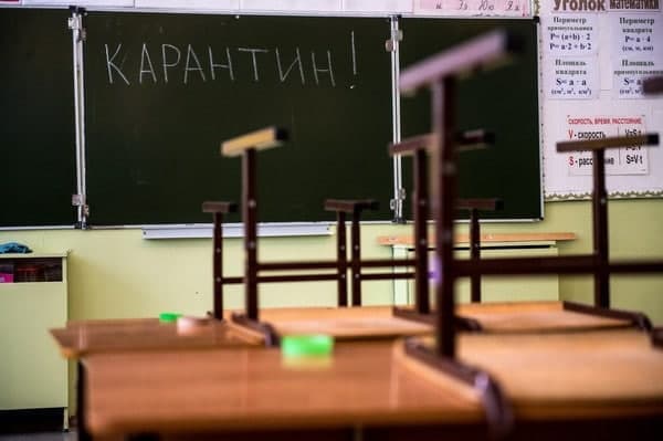 Член штаба заявил о возможности продления школьных каникул