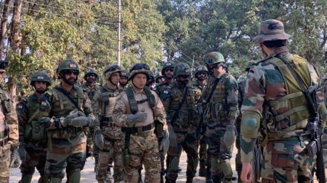 Uzbekistan, India conduct joint military training