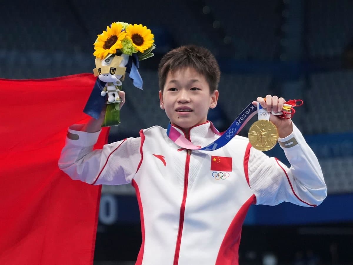 Xitoylik 14 yoshli Olimpiada chempionining oilasi 30 mln funt sterling miqdoridagi mukofotdan voz kechdi