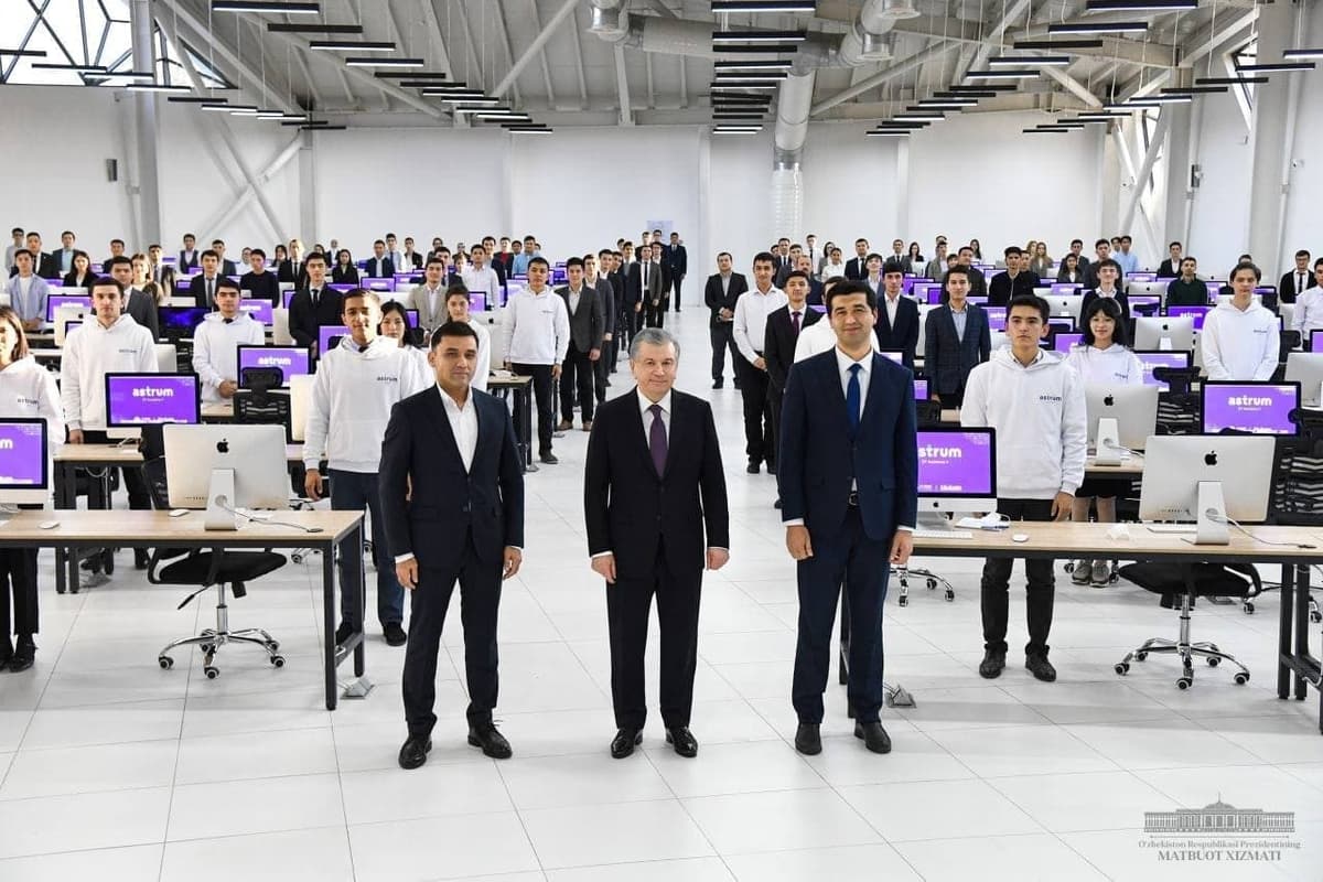 UzAuto Motors: kompaniya Yuqori Chirchiq tumanida yoshlar markazi qurilishi loyihasini yakuniga yetkazdi