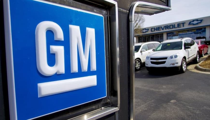 Андижонда «GM Uzbekistan»га ишга киритишини айтиб, фуқаролардан 21 минг доллар олган йигит ушланди