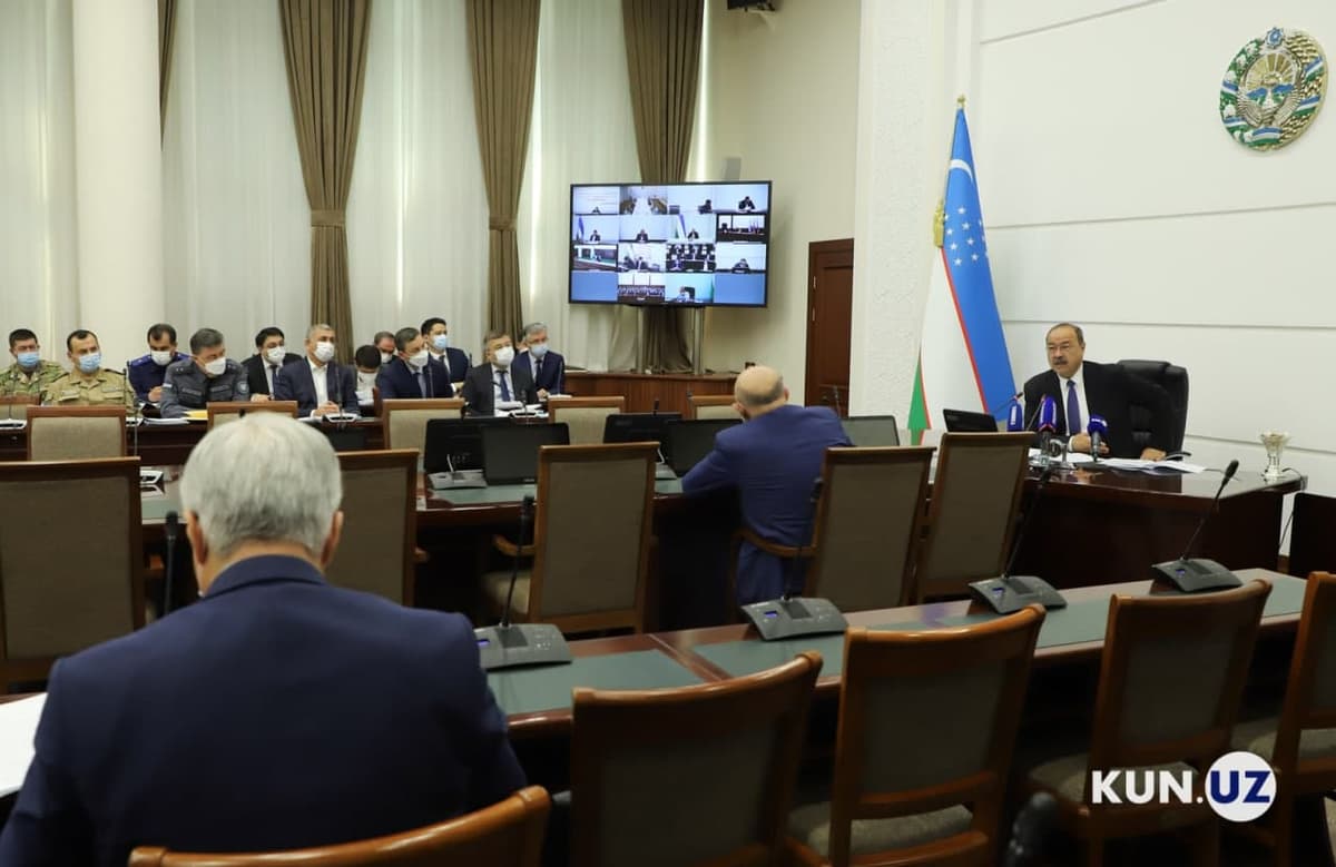 В Узбекистане вновь побит рекорд по COVID-19: о чем говорили в ходе экстренного совещания правительства?