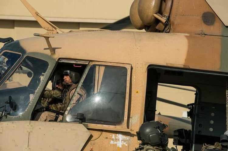 «Toliblar bizni o‘ldirishadi» – Termizda jon saqlayotgan afg‘on uchuvchilari uyga qaytarilishlaridan qo‘rqmoqda