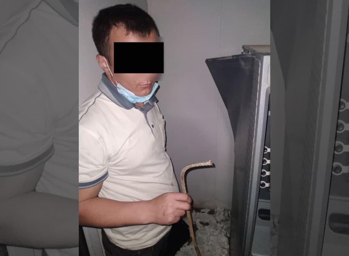 25-летний самаркандец пытался взломать банкомат