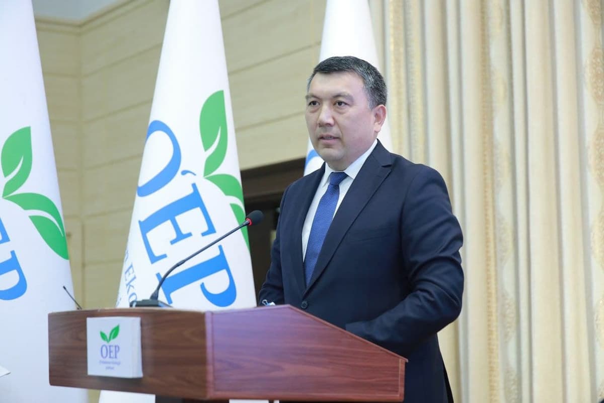 “Atmosferaga chiqarilayotgan gaz va chang miqdorini 1,5 barobar kamaytiramiz” - Narzullo Oblomurodov