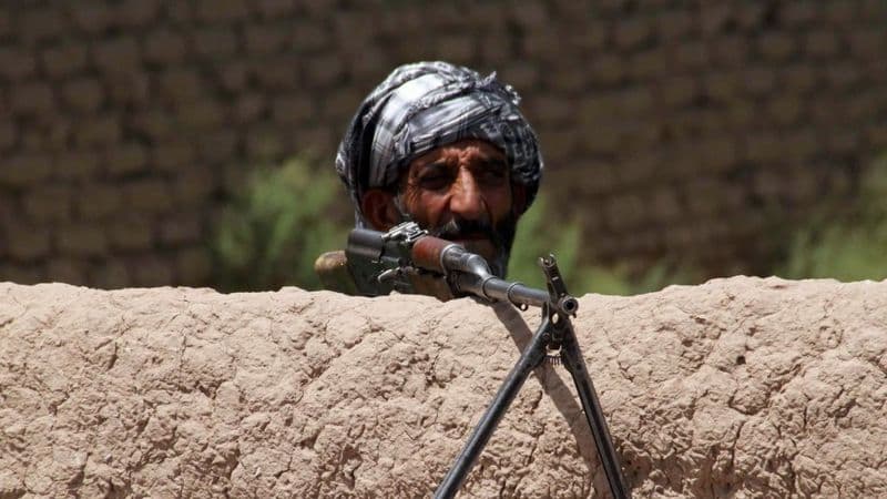 Afg‘oniston: toliblar uch viloyat markazini egallashga urinmoqda, AQSh harbiylari qo‘mondoni postni topshirdi
