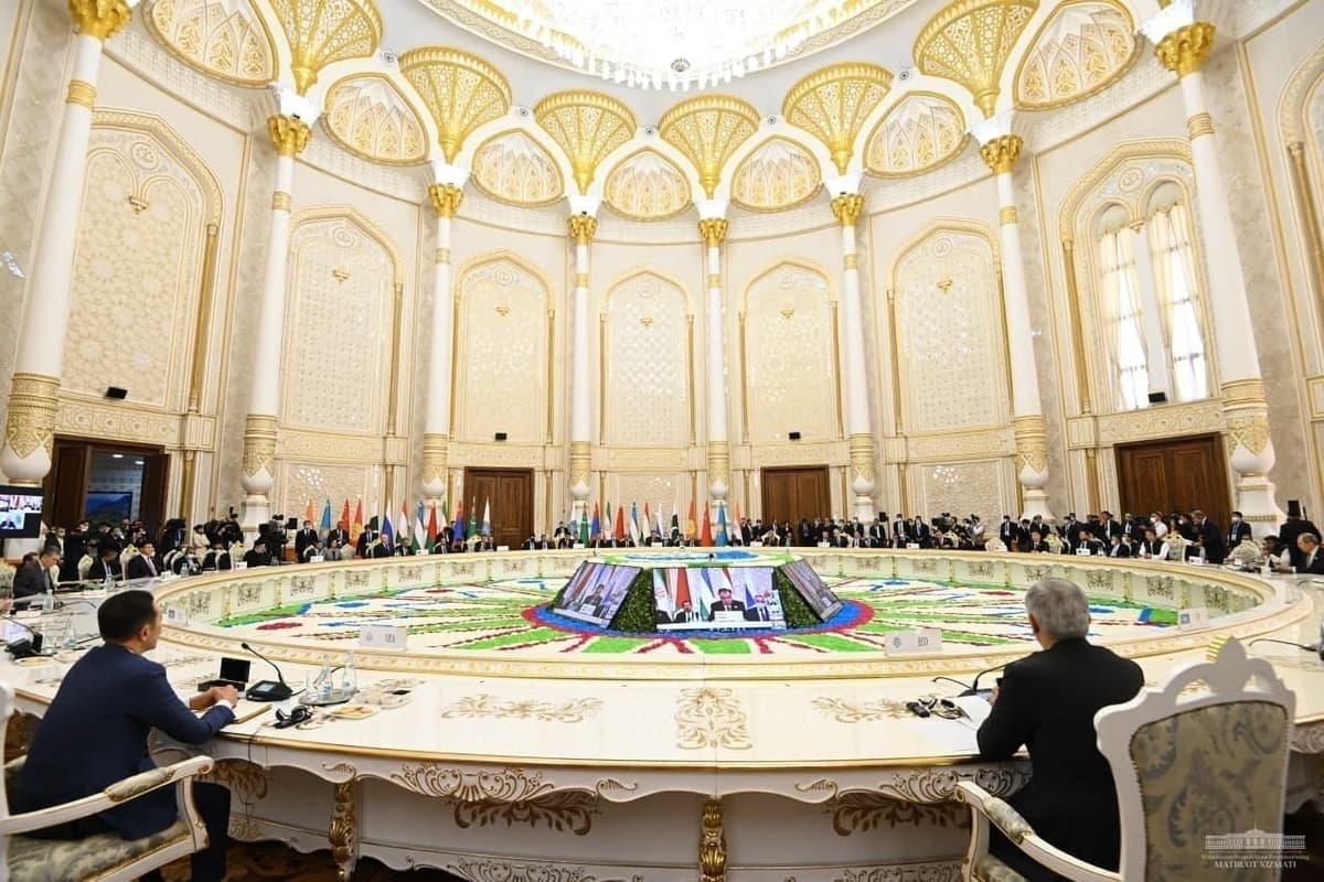 Eron asosiy tarkibda, Putin ekrandan kuzatdi, Rahmon xavfsizlik kamari tashkil etishga chaqirdi. ShHT yig‘ilishi yakunlari