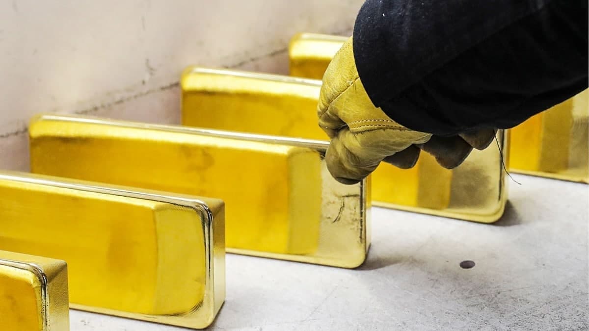 Uzbekistan restarts export of gold 