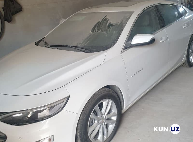 Auksionda yutib olingan Malibu 7 oydan beri g‘olib nomiga rasmiylashtirib berilmagan