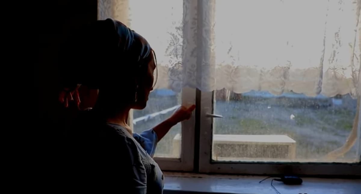 Женщину, которая обвинила шестерых мужчин в групповом изнасиловании, наказали за клевету