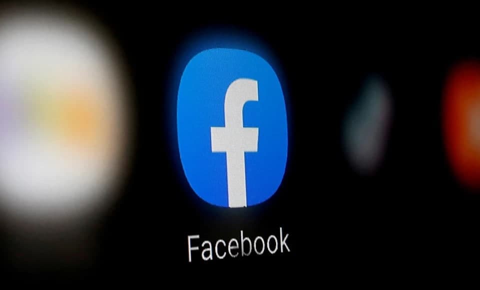Журнал Time разместил на обложке Марка Цукерберга с надписью «Удалить Facebook?»
