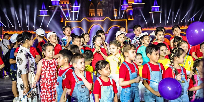 Magic City’da bolalar uyi, maktab-internatlar hamda kam ta'minlangan oilalar va fan arboblari farzandlari uchun xayriya kechasi bo‘lib o‘tdi