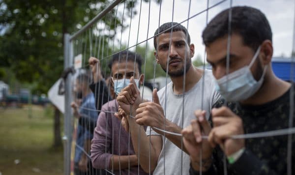 Litva vataniga qaytishga rozi bo‘lgan migrantlarga 300 yevrodan to‘laydi