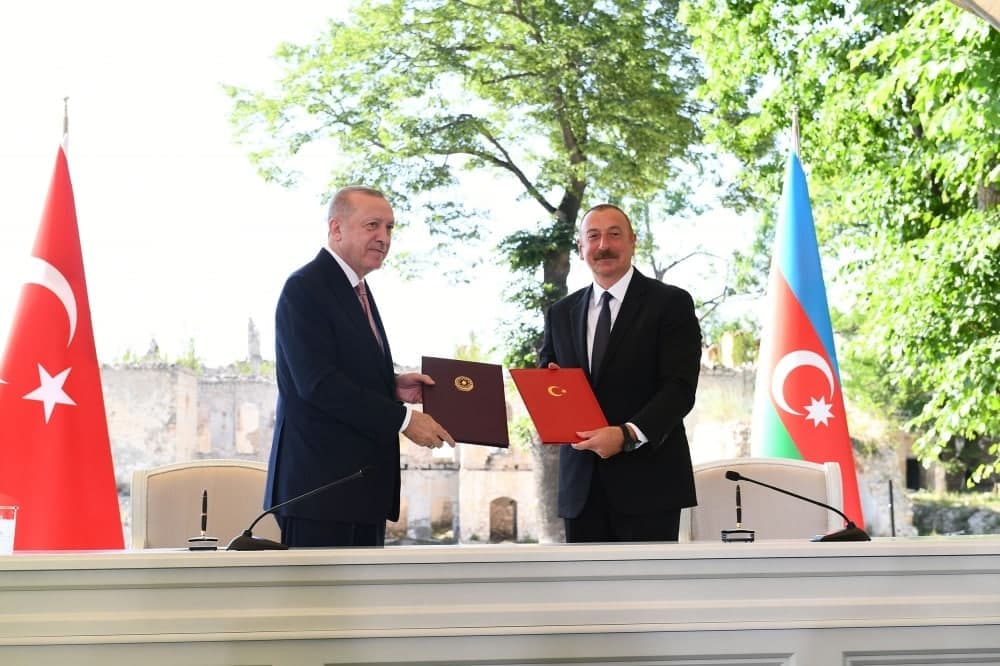 Aliyev va Erdo‘g‘an ittifoqchilik munosabatlari haqidagi deklaratsiyani imzoladi