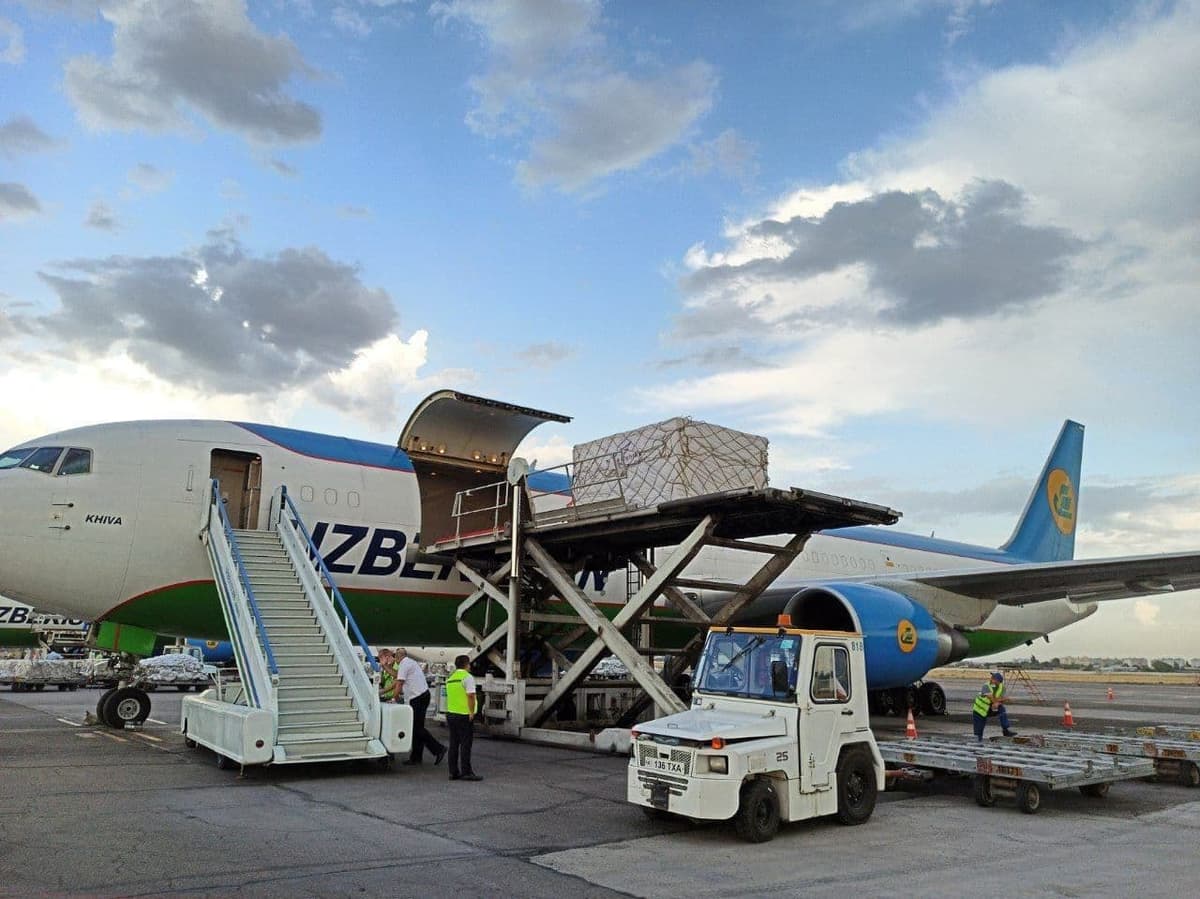 В Узбекистан доставлена очередная партия вакцины ZF-UZ-VAC2001 в количестве 1 млн доз