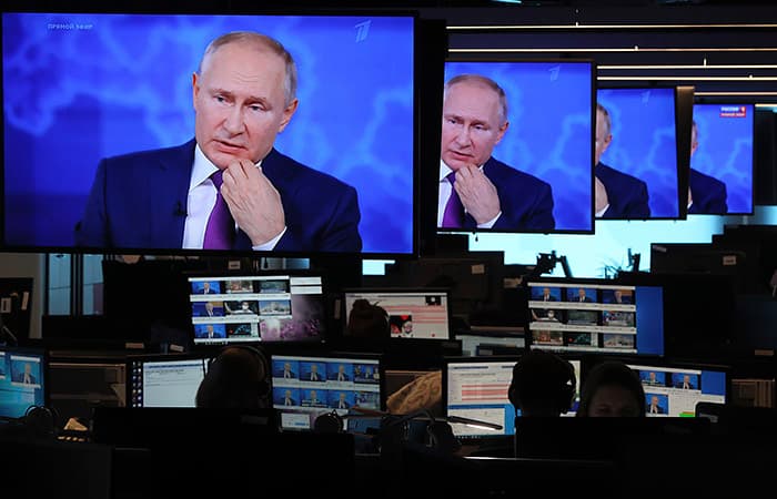 «Yelsin menga hukumatni qoldirmagan» - Putin 4 soat davomida savollarga javob berdi
