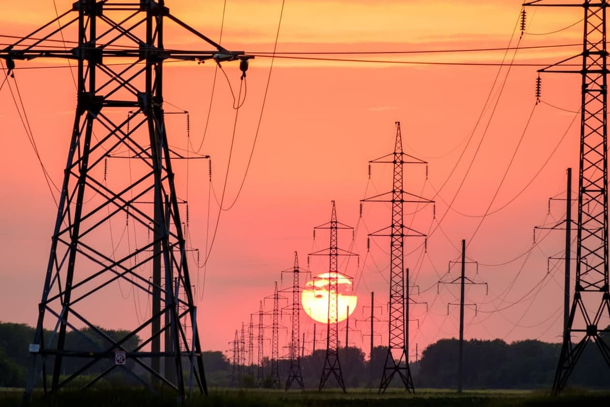 Xitoy energetika inqiroziga duch keldi: ayrim zavodlar faoliyati to‘xtatildi