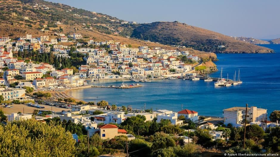Gretsiya rossiyaliklardan vizaga ariza qabul qilishni to‘xtatdi