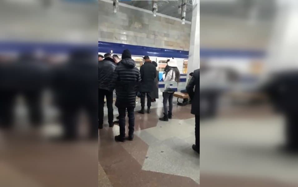 «Mustaqillik maydoni» bekatida to‘xtab qolgan poyezd bo‘yicha izoh berildi