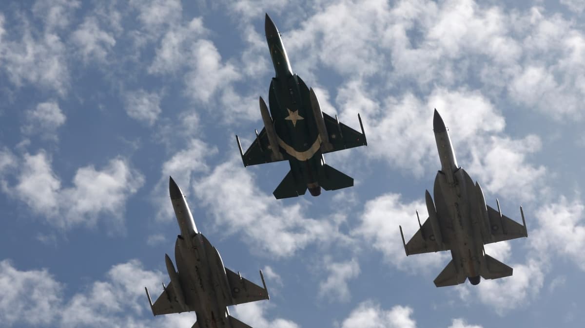 Pokiston Afg‘onistonga aviazarbalar berdi – OAV