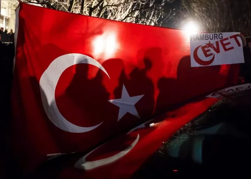 «Kurdlar qaytimga beriladigan tanga emas» - Turkiya Shvetsiya va Finlandiyadan kimlarni topshirishni so‘ramoqda?