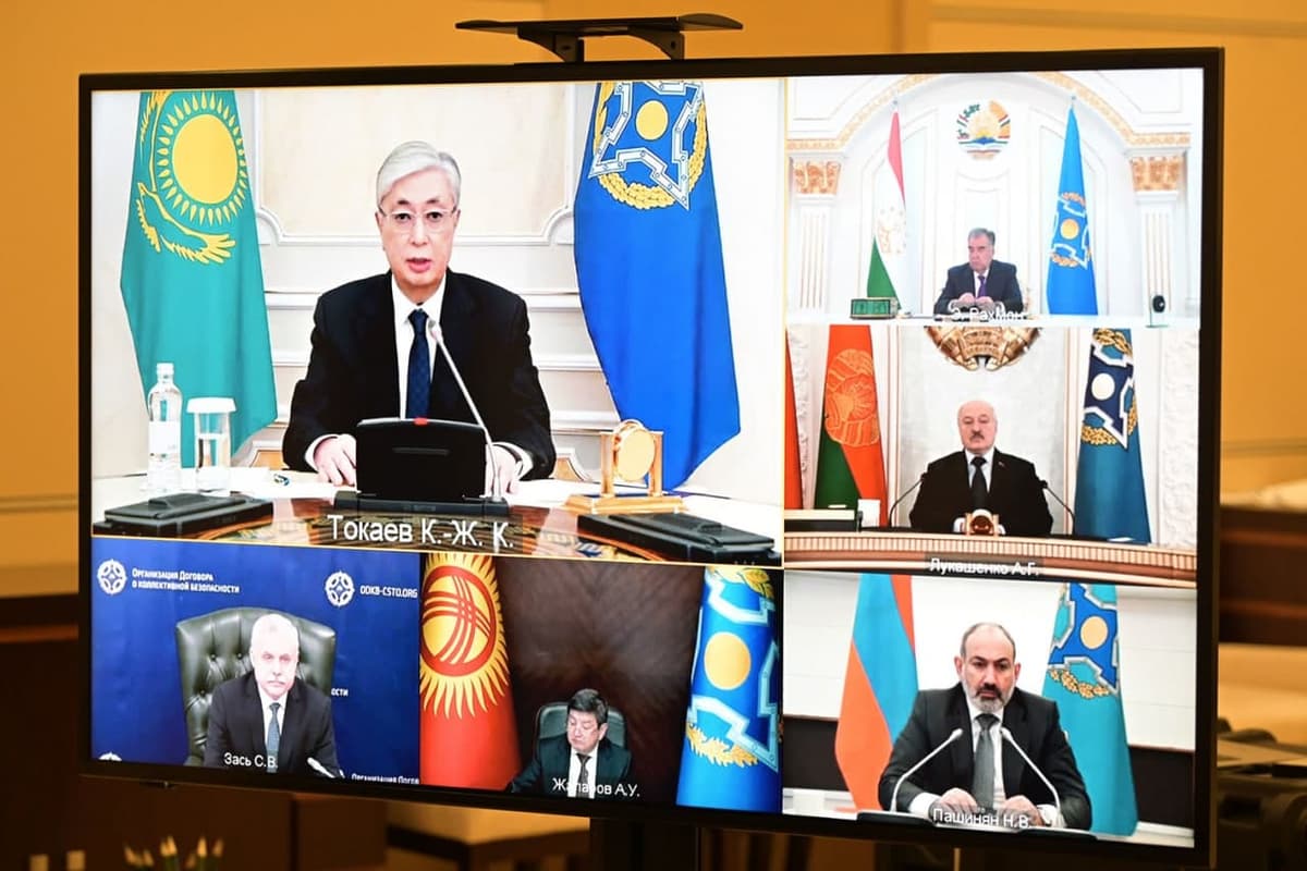 «Bu - davlat to‘ntarishiga urinish». To‘qayev Qozog‘istonga qarshi terroristik urush bo‘lgani haqida gapirdi