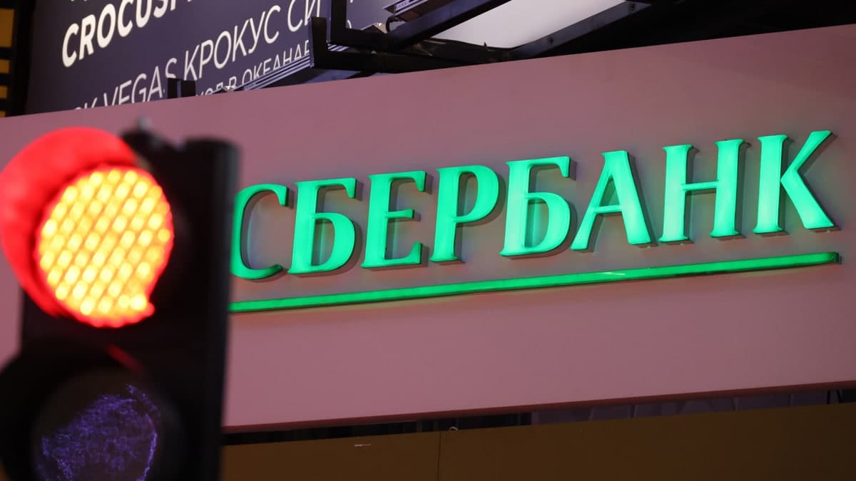 Sberbank va Rossiyaning yana ikkita banki SWIFT’dan uzildi 