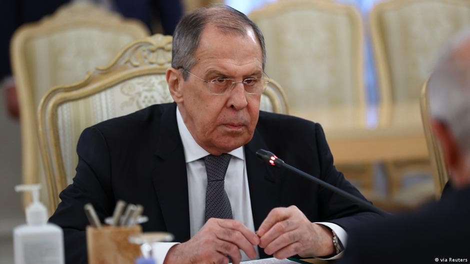 Lavrov yadroviy kelishuv masalasini muhokama qilish uchun Eronga bordi