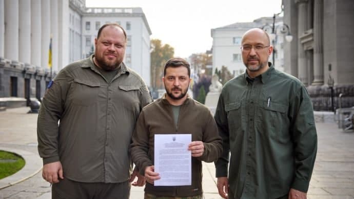 Ukraina NATOga kirish uchun ariza beradi. Zelenskiy Rossiya bilan muzokaralar ehtimolini baholadi 