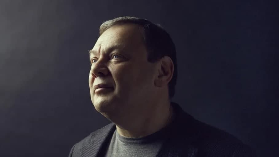 «Buyog‘iga qanday yashashimni bilmayman» - milliarder Fridman sanksiyalar tufayli pulsiz qolgani va Putinga ta’sir qila olmasligi haqida gapirdi