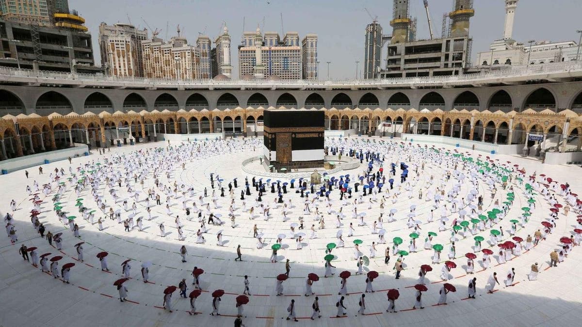 Umra ziyorati uchun Saudiya Arabistoniga reyslar soni oshiriladi