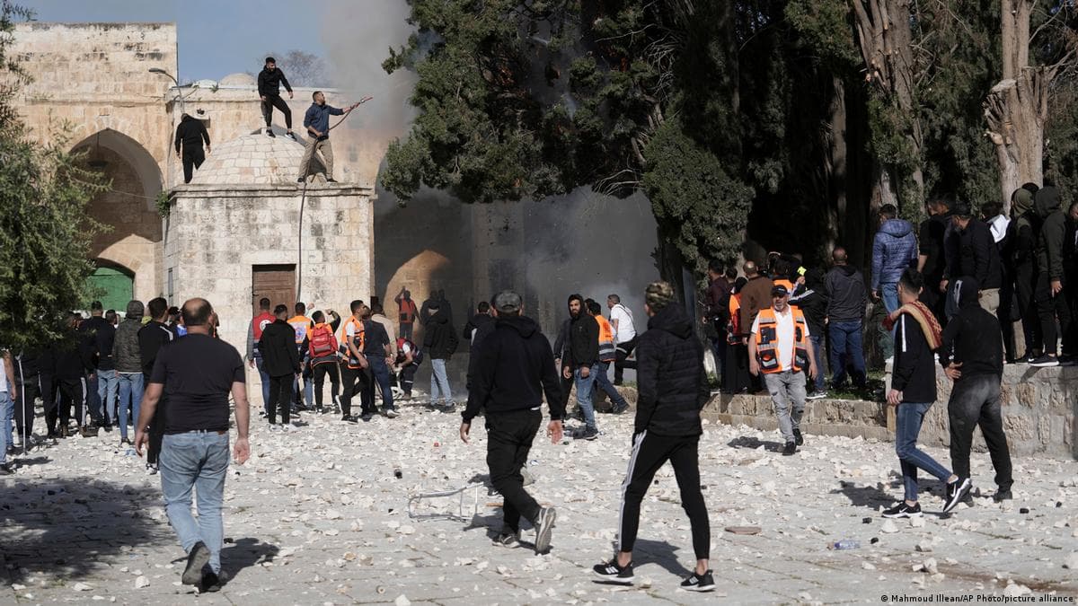 Al Aqso masjidi yaqinida sodir bo‘lgan to‘qnashuvlarda 40dan ortiq inson jarohatlandi 