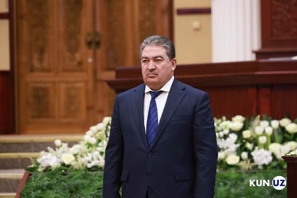 Шавкат Мирзиёев наградил Ачилбая Раматова орденом «Мехнат шухрати»