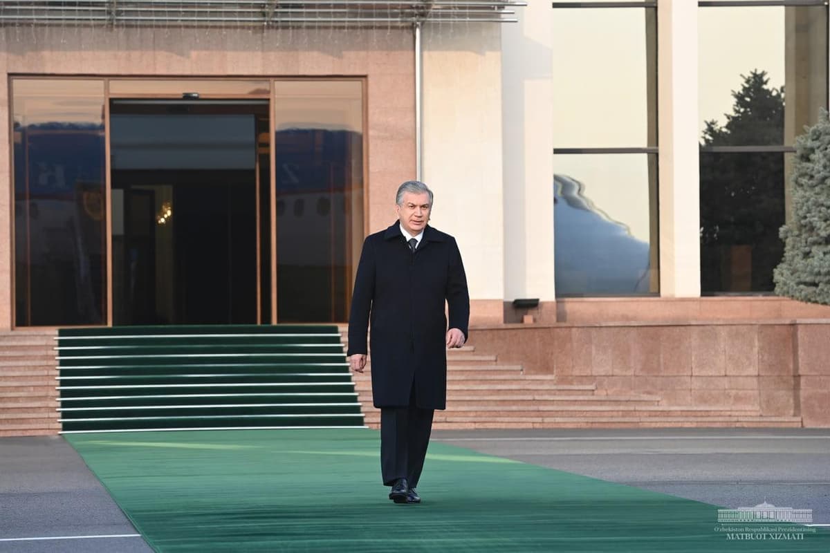 Shavkat Mirziyoyev departs for South Korea