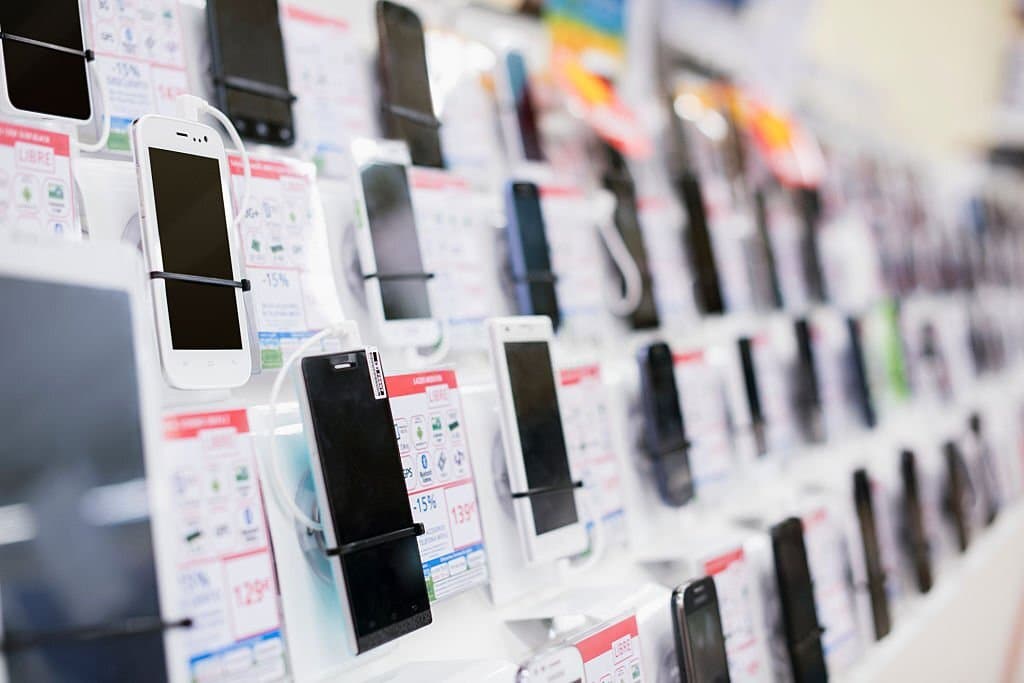Uzbekistan imported $80 million worth of mobile phones over five months
