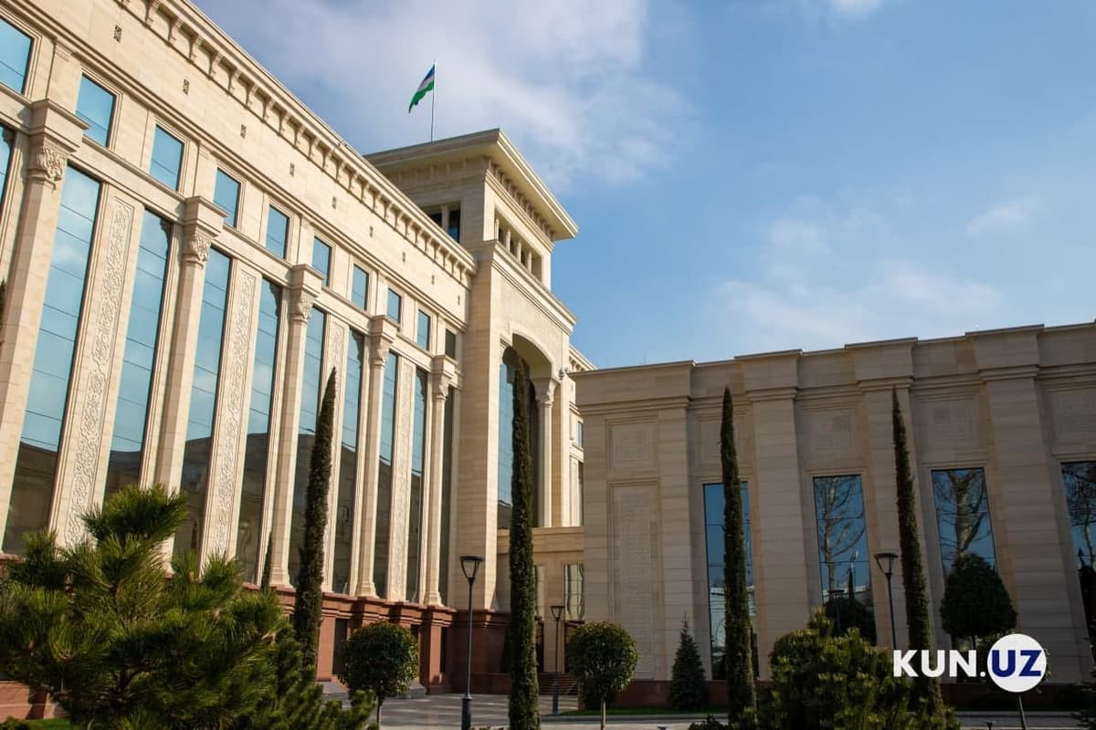 Ota-onalar uchun soliq imtiyozlari, budjetdagi intizomsizlik va portlayotgan gaz ballonlari – Senatning 28-yalpi majlisi qanday o‘tdi?