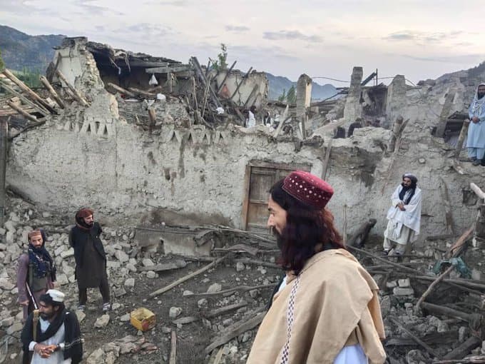 Afg‘onistondagi halokatli zilzila: Qurbonlar soni mingdan oshdi