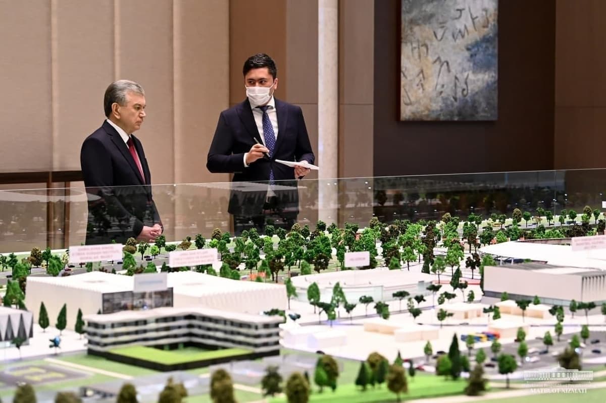 Shavkat Mirziyoyev Toshkentdagi Olimpiya shaharchasi loyihasi bilan tanishdi