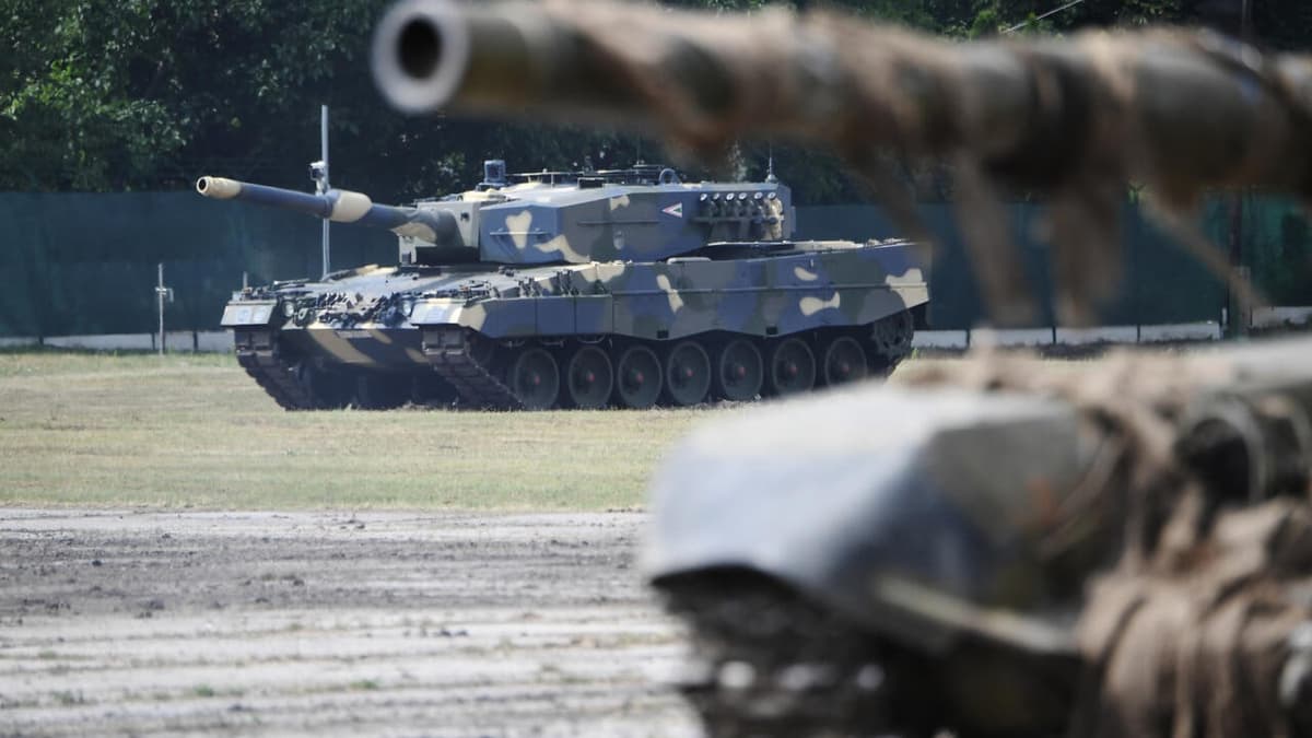 Ukraina bosh vaziri Berlindan zamonaviy jangovar tanklar so‘radi