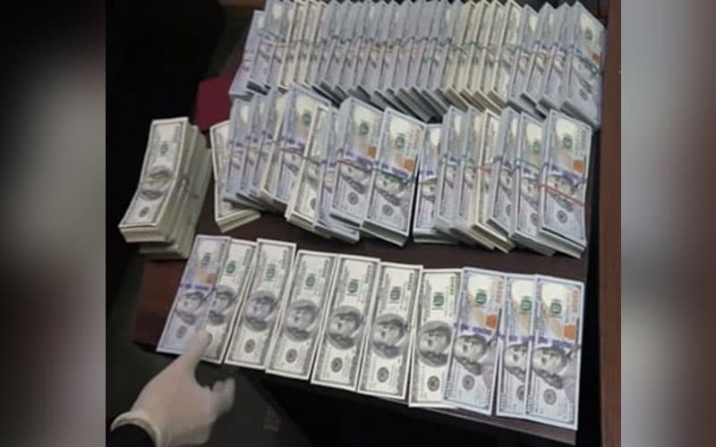 Спецслужбы задержали сотрудника управления инвестиций и внешней торговли Ташкентской области