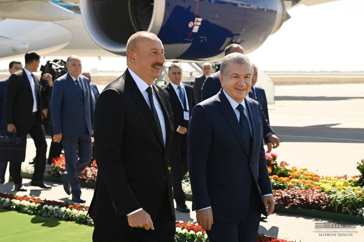 Ильхам Алиев прибыл в Хорезмскую область