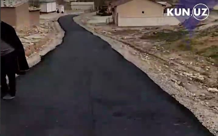 Samarqanddagi qishloq yo‘liga yupqa va sifatsiz asfalt yotqizildi