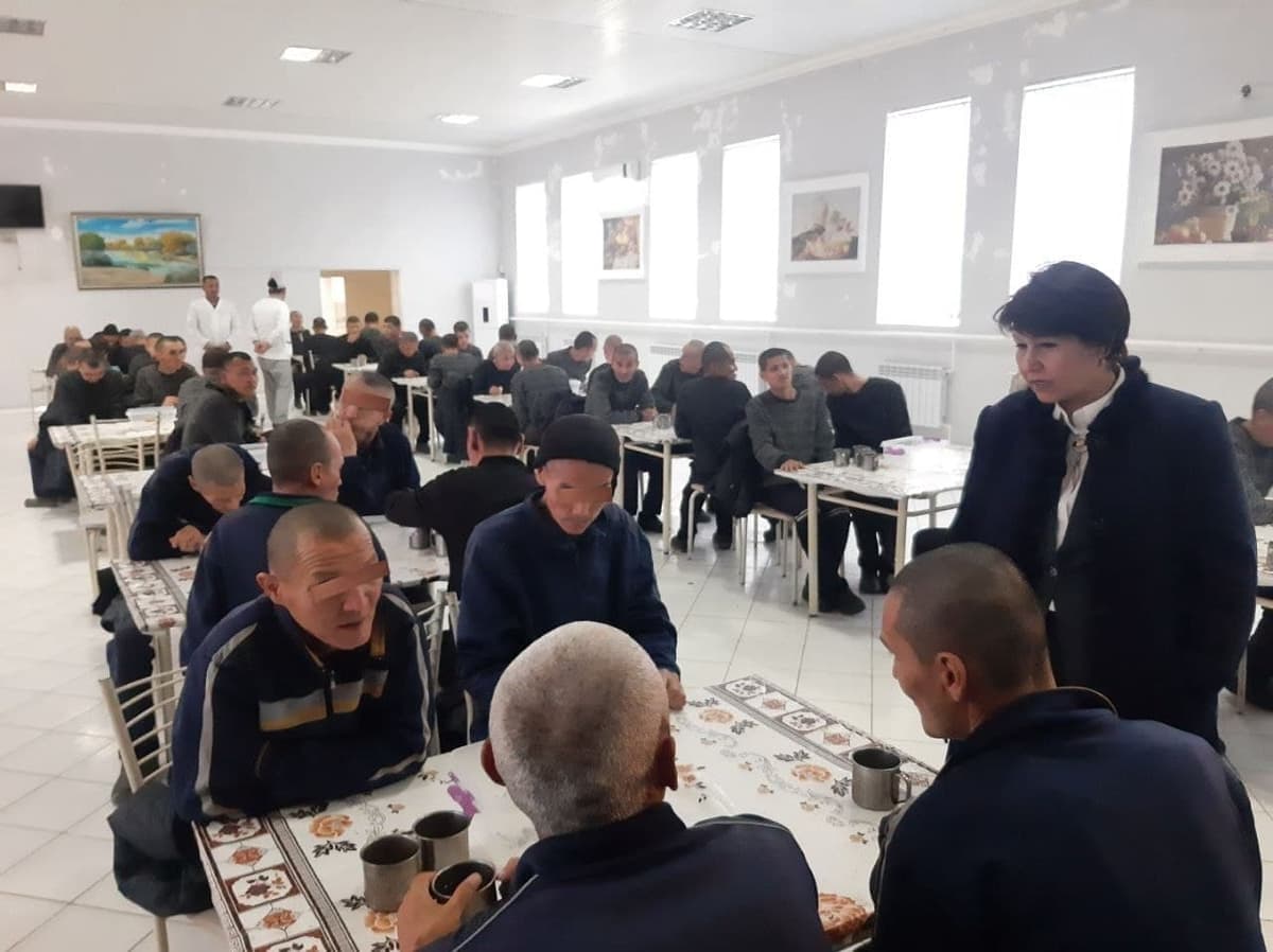 Chimboydagi «Muruvvat uyi»da qator kamchiliklar aniqlandi