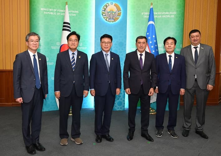 Vladimir Norov meets with National Assembly delegation of the Republic of Korea