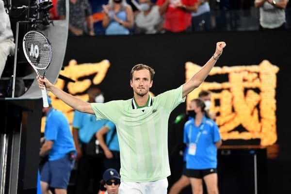 Australian Open'da finalchilar aniqlandi. Medvedev endi Nadalning «bayramini buzish»ga urinadi