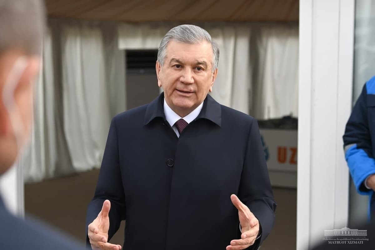 “30 yil chetga gaz sotdik, lekin manfaat ko‘rmadik” – Shavkat Mirziyoyev GTL zavodida