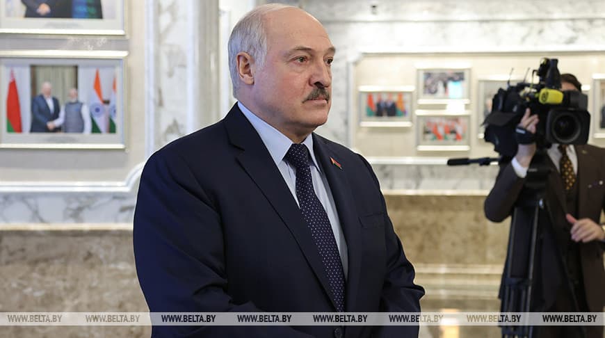 Лукашенко заявил, что Беларусь хотела бы разместить у себя российские ракетные комплексы