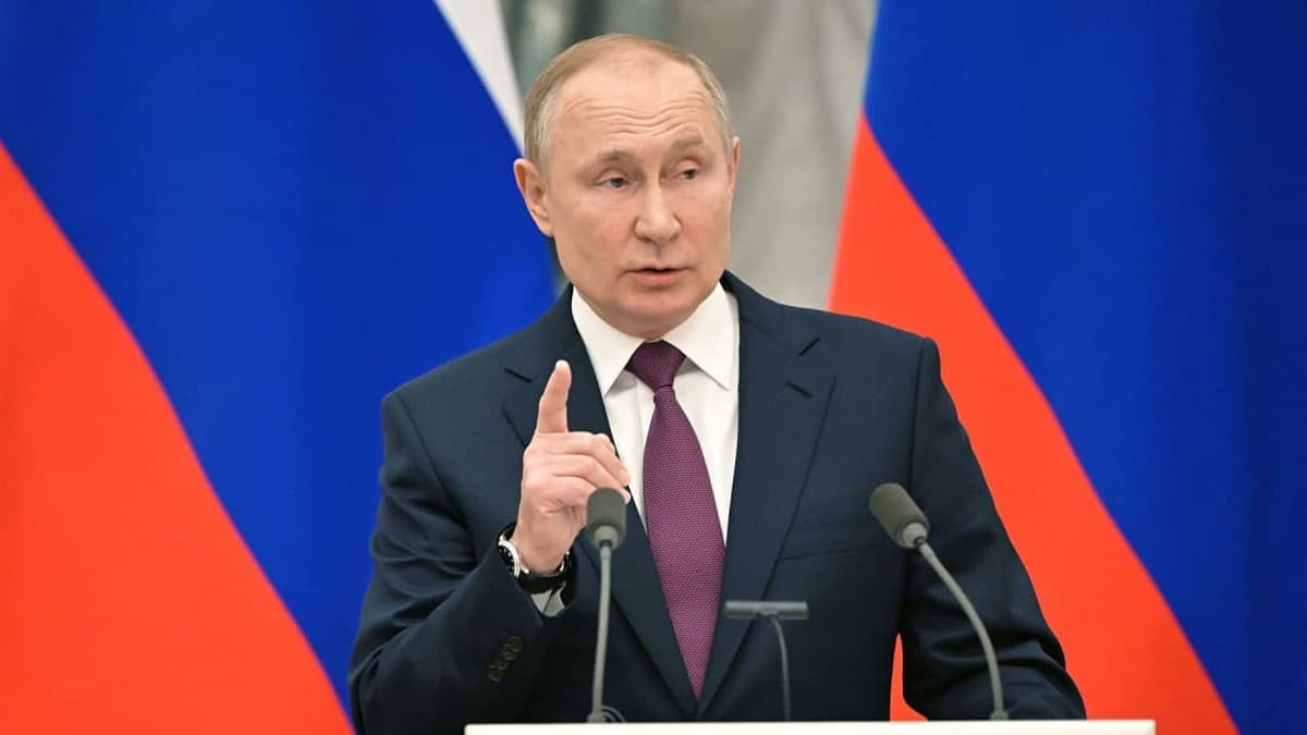 Путин призвал высылать мигрантов из страны за экстремизм